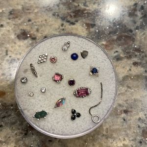 Assorted 14 White Gold Threadless Ends - Pupil Hall, BVLA, Tawapa, Buddha